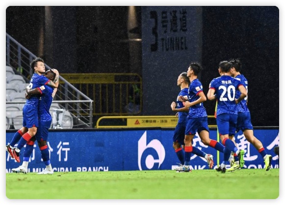 马莱莱破门杨云直红 申花2-0沧州近4轮首胜 